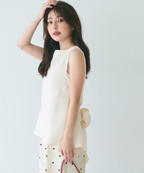 coca(coca)(コカ)の「前後2wayリボントップス セットアップ可能(Tシャツ/カットソー・レディース・ブラック/アイボリー・S/M/L)」の6枚目の写真