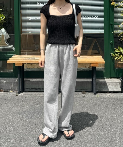 LE MORE(リモア)の「ワイドスクエアネックニット(ニット/セーター・レディース・アイボリー/ブラック/ベージュ・FREE)」の16枚目の写真