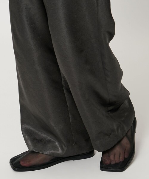 MARW UNITED ARROWS(マルゥ ユナイテッドアローズ)の「<MARW UNITED ARROWS+ODETTE E ODILE>チュール スクエア フラットシューズ(その他シューズ・レディース・ブラック/ダークブラウン・23cm/23.5cm/24cm/24.5cm/22cm/25cm/22.5cm)」の15枚目の写真