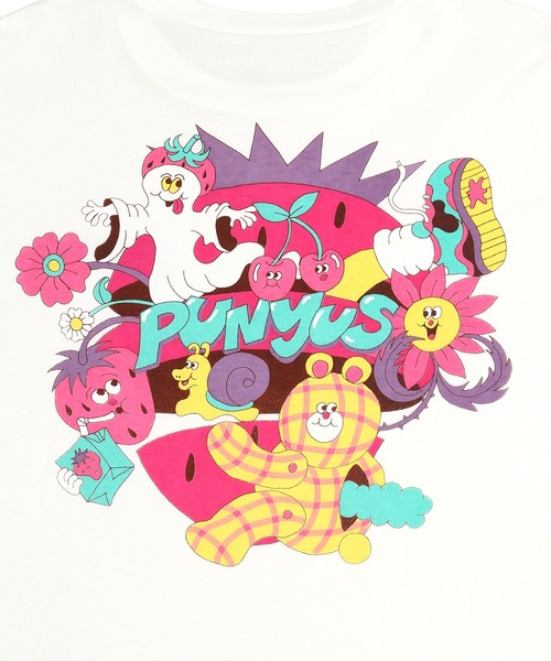 PUNYUS（プニュズ）の「ストロベリーフレンズビッグＴシャツ（Tシャツ/カットソー・レディース・ブラック/ホワイト/イエロー・3/4）」の21枚目の写真