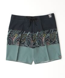 BILLABONG(r{)̃r{ BILLABONG TRIBONGPRO}{[hV[c(̑pc)