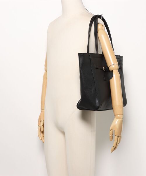 m.f.editorial（エムエフエディトリアル）の「【天ファスナー仕様】結びベルト 平手ハンドルトートバッグA4対応（トートバッグ・レディース・ネイビー/グレー/ブラック・FREE）」の4枚目の写真