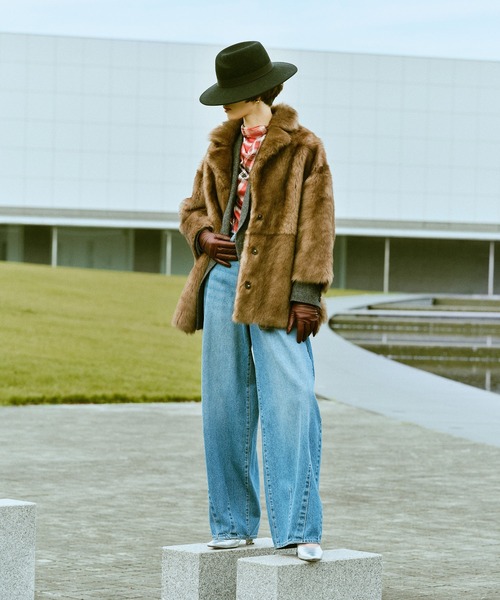 allureville(アルアバイル)の「セミバギーデニムパンツ(デニムパンツ・レディース・ブルー・1/2)」の1枚目の写真