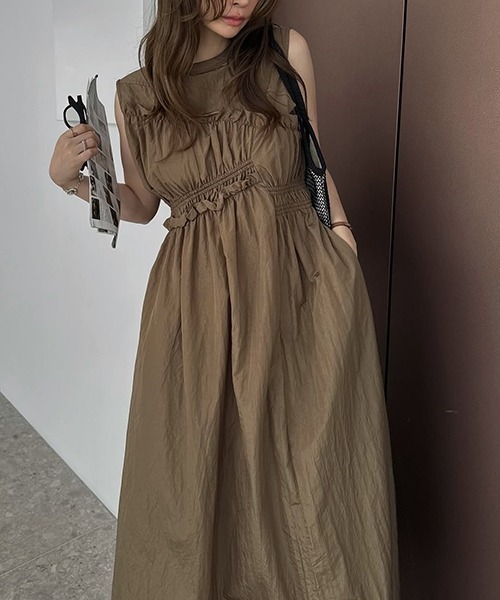 値下げ‼️試着のみ。willfullyのワンピース セール】asymmetry shirring gather no sleeve OP（ワンピース
