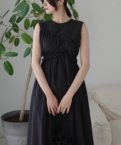 willfully / ワンピース セール】emboss pattern deep tuck side gather OP（ワンピース