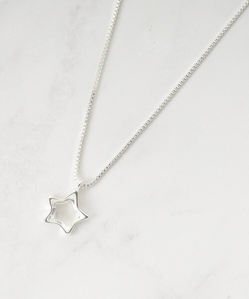 SHOO・LA・RUE（シューラルー）の「【2WAY】クリアスターネックレス（ネックレス・レディース・ブラック/シルバー/ゴールド・00）」の2枚目の写真