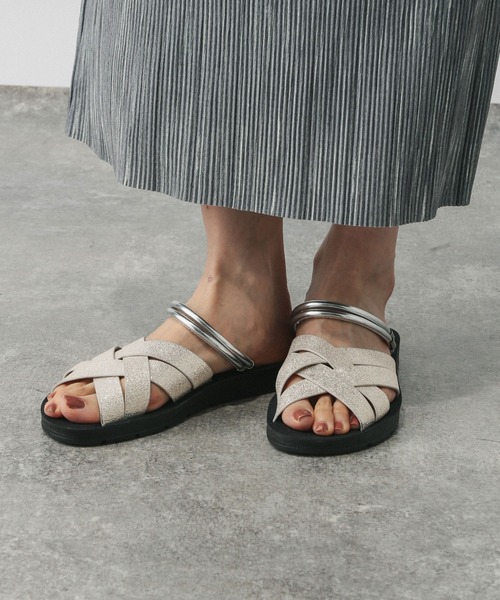 GLOBAL WORK（グローバルワーク）の「らくっション2WAYラメサンダル/494066（サンダル・レディース・シルバー/ブラック/ゴールド・LARGE/MEDIUM）」の20枚目の写真