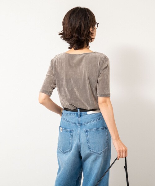 NOLLEY’S(ノーリーズ)の「フロッキーチュールボートネックプルオーバーカットソー(Tシャツ/カットソー・レディース・ブラウン/ブラック/グレー・38)」の19枚目の写真