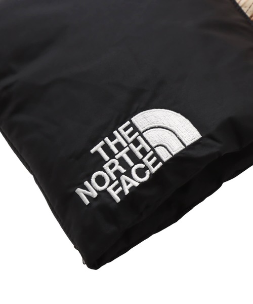THE NORTH FACE（ザノースフェイス）の「THE NORTH FACE Nuptse Muffler / ザ・ノース・フェイス ヌプシ マフラー（マフラー・メンズ・カモフラージュ/ブラック/グレー・FREE）」の5枚目の写真