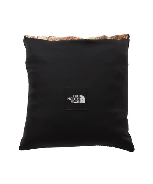 THE NORTH FACE（ザノースフェイス）の「THE NORTH FACE Nuptse Muffler / ザ・ノース・フェイス ヌプシ マフラー（マフラー・メンズ・カモフラージュ/ブラック/グレー・FREE）」の7枚目の写真