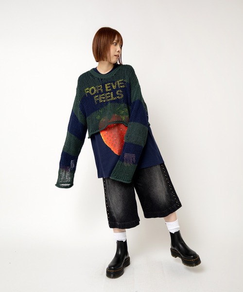 RNA（アールエヌエー）の「R4378 スタッズラインルーズカットレングスパンツ（デニムパンツ・レディース・ブラック/ライトインディゴブルー・MEDIUM）」の8枚目の写真