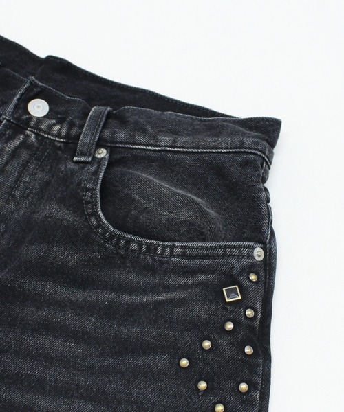 RNA（アールエヌエー）の「R4378 スタッズラインルーズカットレングスパンツ（デニムパンツ・レディース・ブラック/ライトインディゴブルー・MEDIUM）」の13枚目の写真