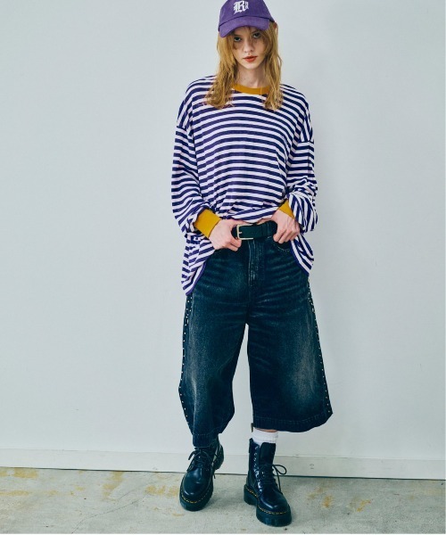 RNA（アールエヌエー）の「R4378 スタッズラインルーズカットレングスパンツ（デニムパンツ・レディース・ブラック/ライトインディゴブルー・MEDIUM）」の17枚目の写真