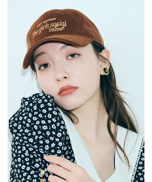 LILY BROWN（リリーブラウン）の「エンブロイダリーロゴキャップ（キャップ・レディース・ブラウン/ピンク/チェック・F）」の4枚目の写真
