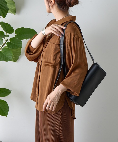 COLONY 2139（コロニートゥーワンスリーナイン）の「エステルワッシャー袖リブシャツ（シャツ/ブラウス・レディース・ブラック/ホワイト/ブラウン・FREE）」の20枚目の写真