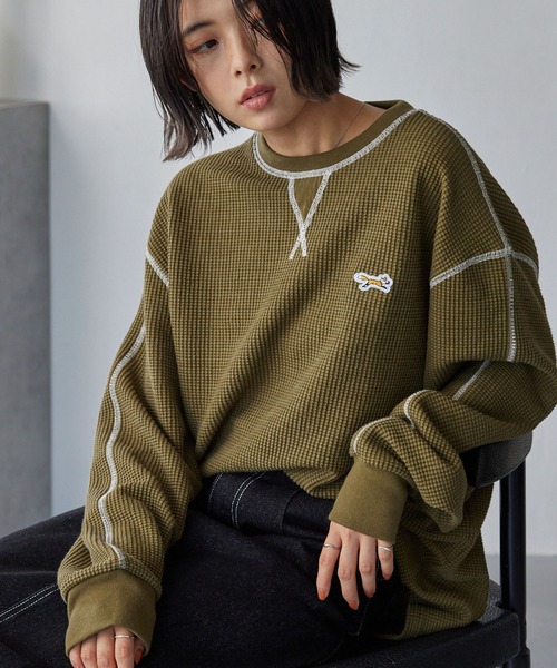 PENNEYS（ぺニーズ）の「PENNEYS/ペニーズ 別注 THE FOX ワンポイントロゴ刺繍 ステッチ配色ワッフル長袖Tシャツ<抗菌防臭>（Tシャツ/カットソー・レディース・ネイビー/アイボリー/グレー/カーキ/ブラック/イエロー・L/M）」の4枚目の写真