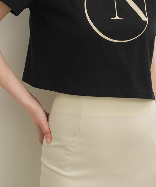 NEUNA（ヌナ）の「【NEUNA ORIGINAL】ロゴT（Tシャツ/カットソー・レディース・ホワイト/ブラック・SMALL/MEDIUM）」の10枚目の写真