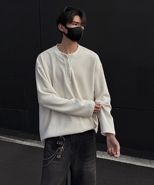Ressaca(レサーカ)の「オーバーサイズヘンリーネックロンT(Tシャツ/カットソー・メンズ・オフホワイト/ブラック・L/M/XL)」の5枚目の写真