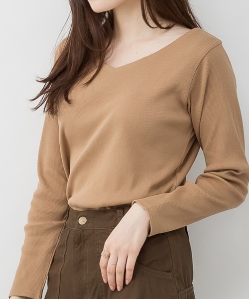 RCD(アールシーディー)の「2×2リブVネックカットソー(Tシャツ/カットソー・レディース・杢グレー/オフホワイト/ベージュ/ブラック/カーキ・L/M/4L/3L/LL)」の5枚目の写真