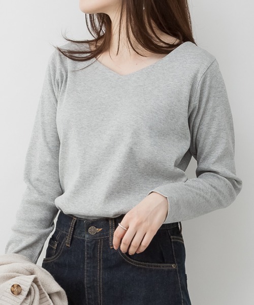 RCD(アールシーディー)の「2×2リブVネックカットソー(Tシャツ/カットソー・レディース・杢グレー/オフホワイト/ベージュ/ブラック/カーキ・L/M/4L/3L/LL)」の4枚目の写真