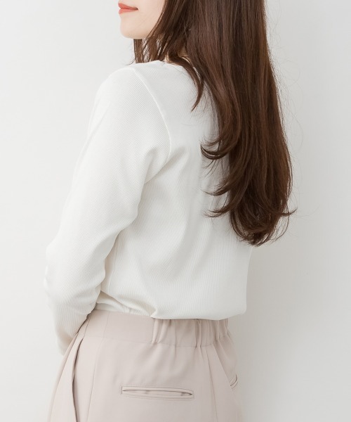 RCD(アールシーディー)の「2×2リブVネックカットソー(Tシャツ/カットソー・レディース・杢グレー/オフホワイト/ベージュ/ブラック/カーキ・L/M/4L/3L/LL)」の19枚目の写真