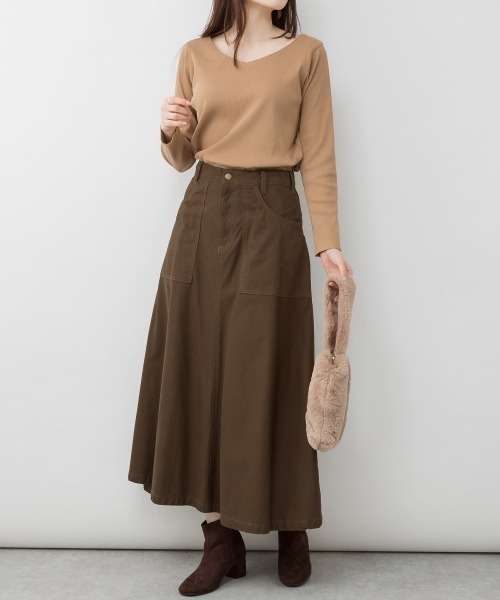 RCD(アールシーディー)の「2×2リブVネックカットソー(Tシャツ/カットソー・レディース・杢グレー/オフホワイト/ベージュ/ブラック/カーキ・L/M/4L/3L/LL)」の11枚目の写真
