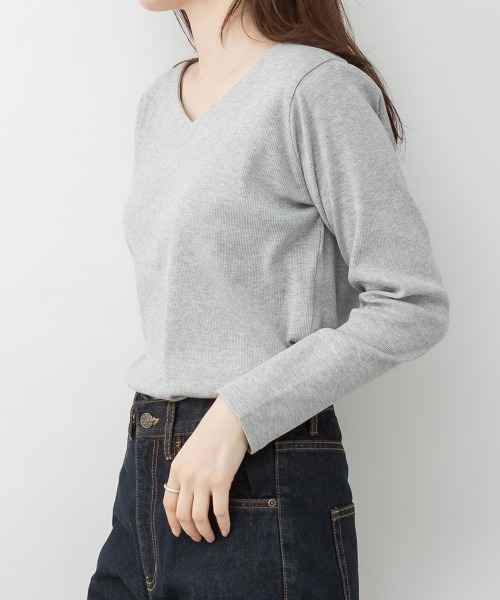 RCD(アールシーディー)の「2×2リブVネックカットソー(Tシャツ/カットソー・レディース・杢グレー/オフホワイト/ベージュ/ブラック/カーキ・L/M/4L/3L/LL)」の13枚目の写真