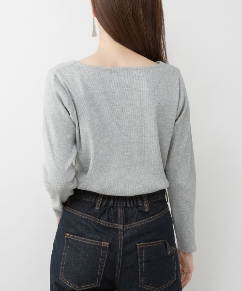 RCD(アールシーディー)の「2×2リブVネックカットソー(Tシャツ/カットソー・レディース・杢グレー/オフホワイト/ベージュ/ブラック/カーキ・L/M/4L/3L/LL)」の14枚目の写真