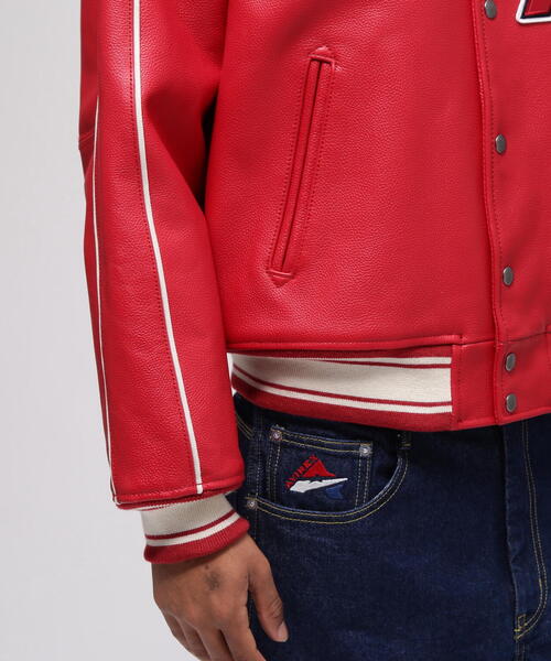 AVIREX（アヴィレックス）の「COW LOGO VARSITY JACKET / カウ ロゴ バーシティジャケット / AVIREX / アヴィレックス（スタジャン・メンズ・ネイビー/ブラック/レッド・X-LARGE/LARGE/MEDIUM/XX-LARGE）」の18枚目の写真