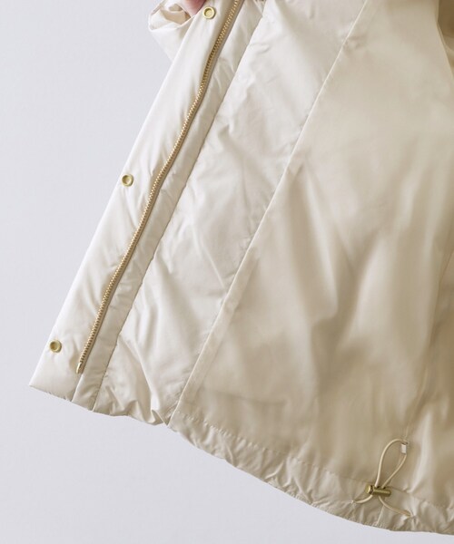 OPAQUE.CLIP（オペークドットクリップ）の「撥水ショートダウン【防風/抗菌防臭/洗濯機洗い可】《SS～LL》（ダウンジャケット/コート・レディース・ブラック/オフホワイト/ライトベージュ・40/38/36/42/34）」の20枚目の写真