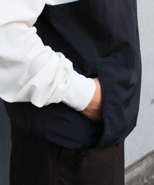 Snow Peak（スノーピーク）の「Snow Peak / Nylon Tussah Utility Storage Vest  ナイロンタッサーユーティリティストレージベスト（ベスト・メンズ・ライトグレー/ネイビー/ブラック・XL/L/M/S/1）」の9枚目の写真