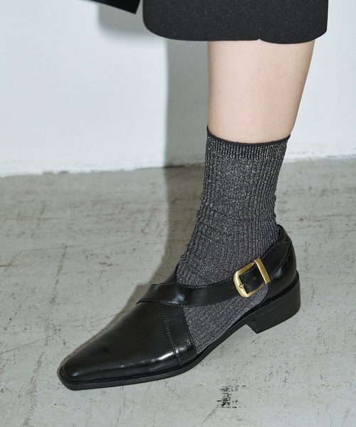 GRISE（グリーズ）の「GRISE3cmクロスストラップマニッシュ（ローファー・レディース・ホワイト系その他/ブラック/ブラウン・25cm/24.5cm/22.5cm/22cm/23.5cm/23cm/24cm）」の2枚目の写真