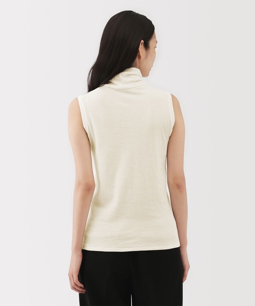 MUJI Labo(ムジラボ)の「〔MUJI Labo〕婦人 コットンカシミヤタートルネックノースリーブTシャツ(Tシャツ/カットソー・レディース・グレー系/オフホワイト/ブラック・L/M/XL/S)」の6枚目の写真