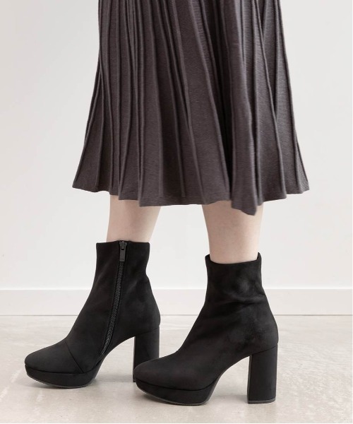 RANDA（ランダ）の「晴雨兼用 チャンキーヒールベーシックショートブーツ（ブーツ・レディース・ダークブラウン/アイボリー/ブラック系その他2/ブラック系その他・S/M/LL/L）」の15枚目の写真