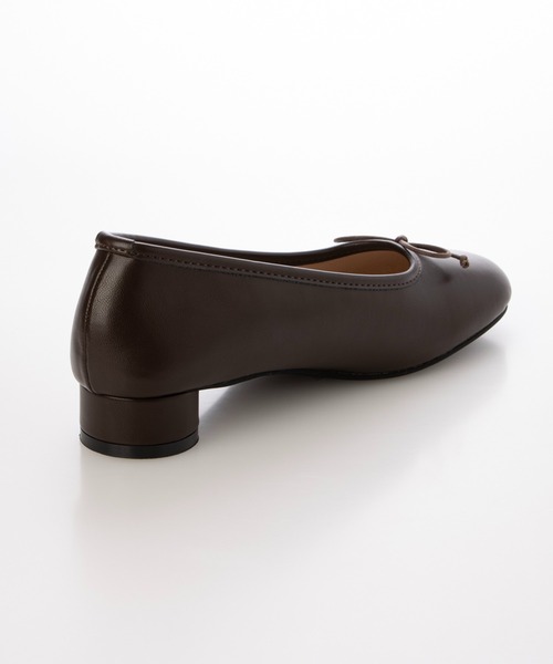 Fin（フィン）の「丸ヒールバレエシューズ【低反発スポンジ入り】（バレエシューズ・レディース・ブラック/ベージュ/ブラウン・23.5cm/23cm/22.5cm/25cm/24.5cm/24cm）」の5枚目の写真