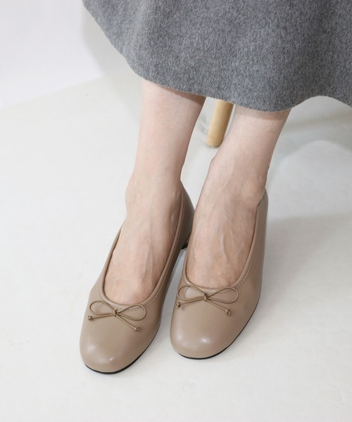 Fin（フィン）の「丸ヒールバレエシューズ【低反発スポンジ入り】（バレエシューズ・レディース・ブラック/ベージュ/ブラウン・23.5cm/23cm/22.5cm/25cm/24.5cm/24cm）」の12枚目の写真