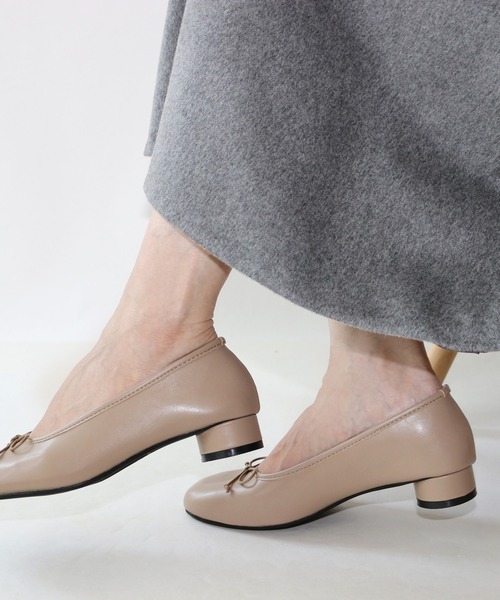 Fin（フィン）の「丸ヒールバレエシューズ【低反発スポンジ入り】（バレエシューズ・レディース・ブラック/ベージュ/ブラウン・23.5cm/23cm/22.5cm/25cm/24.5cm/24cm）」の13枚目の写真