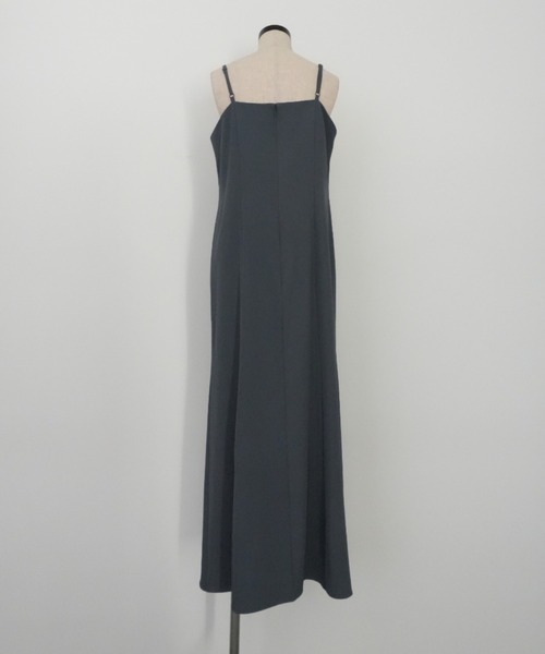 et.UNiVER（エトユニベール）の「Petal embroidery dress（ドレス