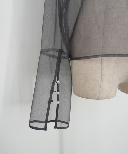 et.UNiVER（エトユニベール）の「Petal embroidery dress（ドレス