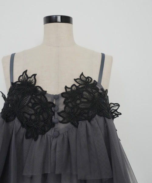 et.UNiVER（エトユニベール）の「Petal embroidery dress（ドレス