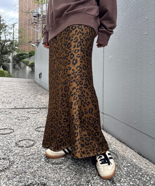 RODEO CROWNS WIDE BOWL（ロデオクラウンズワイドボウル）の「アソートパターンスカート（スカート・レディース・ベージュ系その他/ブラック系その他/アイボリー・FREE）」の3枚目の写真