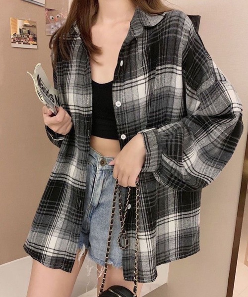 SPIGA（スピーガ）の「ﾎﾞﾘｭｰﾑｽﾘｰﾌﾞﾁｪｯｸｼｬﾂ（シャツ/ブラウス・レディース・ブルー系その他2/ブルー系その他/マルチ/ブラック×ホワイト/ブルー/グリーン/イエロー/ピンク/グレー/ブラウン/ベージュ/パープル/ブラック・X-LARGE/MEDIUM/LARGE/SMALL）」の2枚目の写真