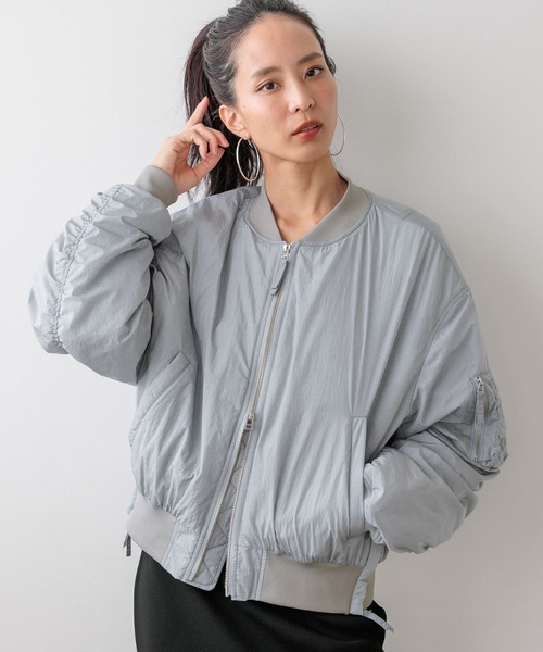 HEREIAM(ヘレイアム)の「【HEREIAM MEN】撥水&軽量&ユニセックス/エアサーマルMA-1(MA-1・メンズ・ブラック/ブルー・S-M/M-L)」の1枚目の写真