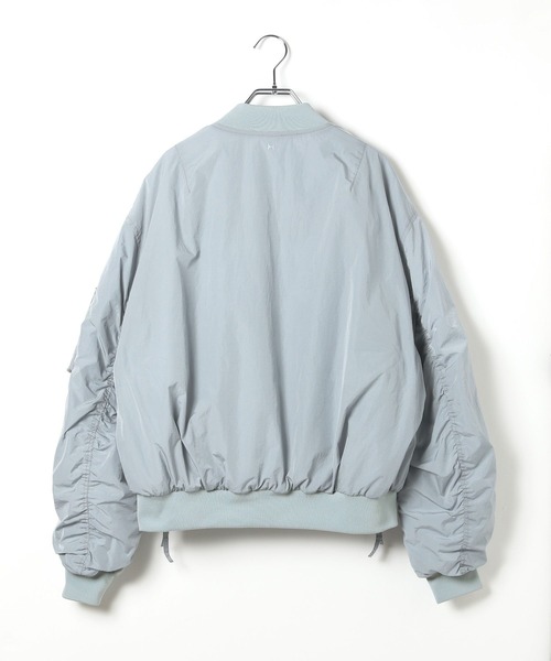 HEREIAM(ヘレイアム)の「【HEREIAM MEN】撥水&軽量&ユニセックス/エアサーマルMA-1(MA-1・メンズ・ブラック/ブルー・S-M/M-L)」の13枚目の写真