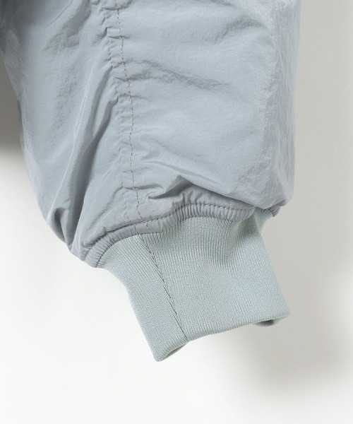 HEREIAM(ヘレイアム)の「【HEREIAM MEN】撥水&軽量&ユニセックス/エアサーマルMA-1(MA-1・メンズ・ブラック/ブルー・S-M/M-L)」の17枚目の写真