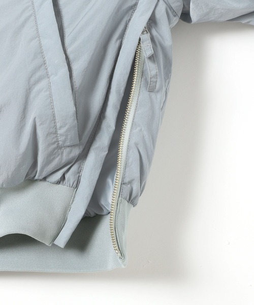 HEREIAM(ヘレイアム)の「【HEREIAM MEN】撥水&軽量&ユニセックス/エアサーマルMA-1(MA-1・メンズ・ブラック/ブルー・S-M/M-L)」の19枚目の写真