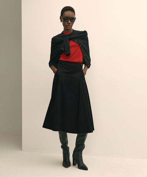 BROOKS BROTHERS（ブルックスブラザーズ）の「ストレッチコットンツイル　Aライン　タックプリーツスカート（スカート・レディース・ブラック・8/6/4/2/0）」の3枚目の写真