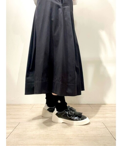 BROOKS BROTHERS（ブルックスブラザーズ）の「ストレッチコットンツイル　Aライン　タックプリーツスカート（スカート・レディース・ブラック・8/6/4/2/0）」の10枚目の写真