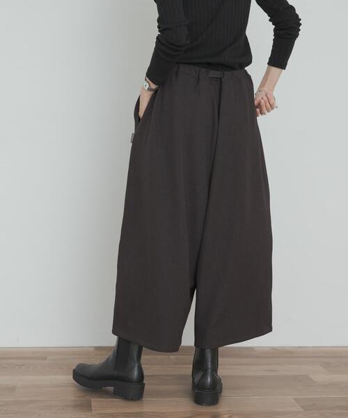 Gramicci（グラミチ）の「『別注』Gramicci　ONETUCK WOOLLIKE PANTS（その他パンツ・レディース・ブラウン/ブラック・ONE）」の14枚目の写真