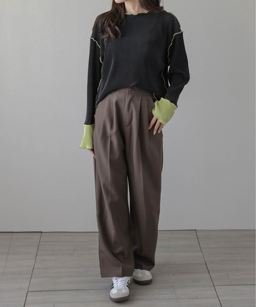 La-gemme（ラジェム）の「バイカラープリーツトップス（Tシャツ/カットソー・レディース・ブラウン/ブラック/グレー/アイボリー・フリー）」の7枚目の写真